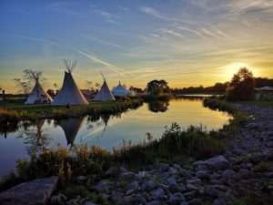 camping tipis